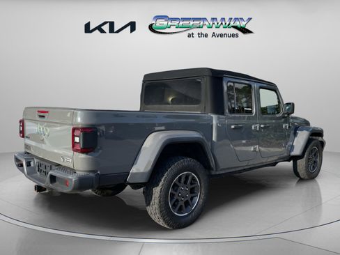 Used 2020 Jeep Gladiator Overland w/ Dual Top Group image 4