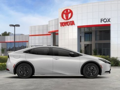 New 2026 Toyota Prius Plug-In Hybrid FWD image 12