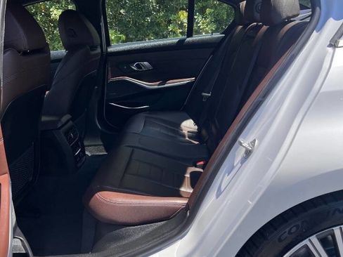 Used 2019 BMW 330i Sedan w/ Premium Package image 15