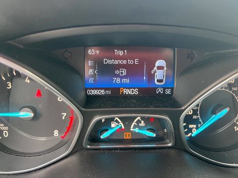 Used 2019 Ford Escape Titanium image 32