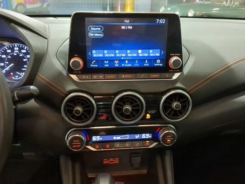 Used 2022 Nissan Sentra SR w/ Lighting Package FWD image 15