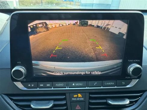 Used 2019 Nissan Altima 2.5 S FWD image 19