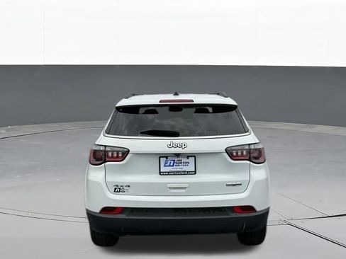 Used 2024 Jeep Compass Latitude AWD/4WD image 4