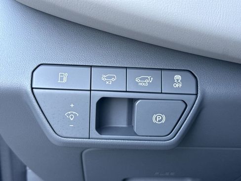 New 2026 Kia EV9 Wind image 25