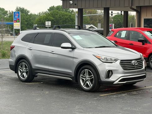 Used 2019 Hyundai Santa Fe XL FWD image 11