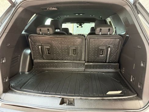 Used 2023 Chevrolet Traverse LT w/ LPO, Floor Liner Package image 16