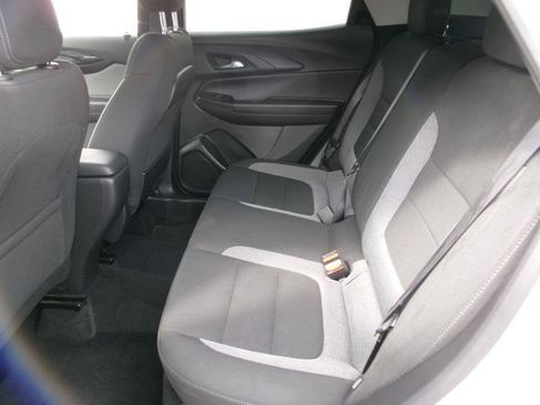 Used 2025 Chevrolet TrailBlazer LT AWD/4WD image 10
