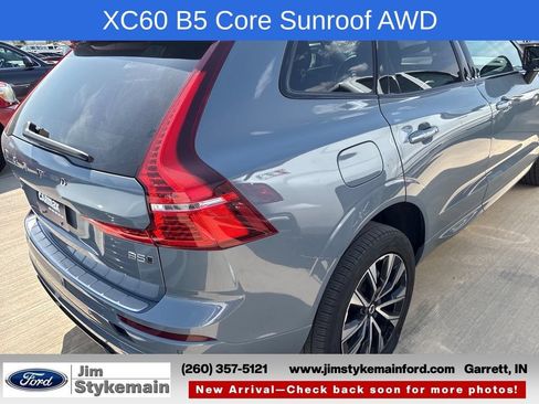 Used 2024 Volvo XC60 B5 Core w/ Protection Package Premier AWD/4WD image 5