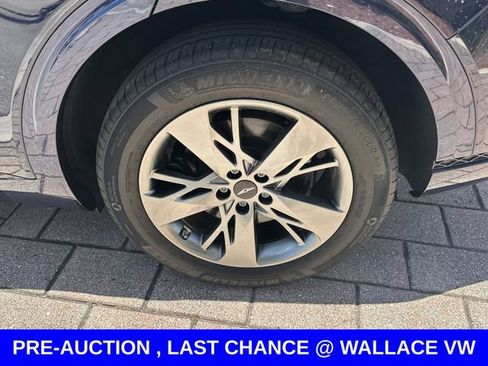 Used 2024 Genesis GV70 3.5T Sport AWD/4WD image 10