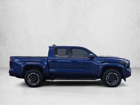 Used 2024 Toyota Tacoma TRD Sport w/ TRD Sport Premium Package AWD/4WD image 4