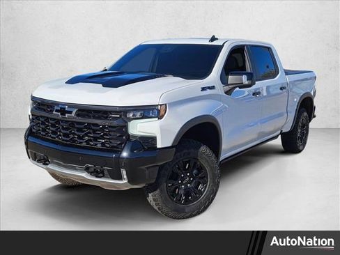 Used 2025 Chevrolet Silverado 1500 ZR2 w/ Technology Package image 1