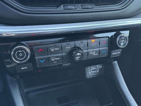 Used 2023 Jeep Compass Limited w/ Elite Group for (Red) Edition image 14