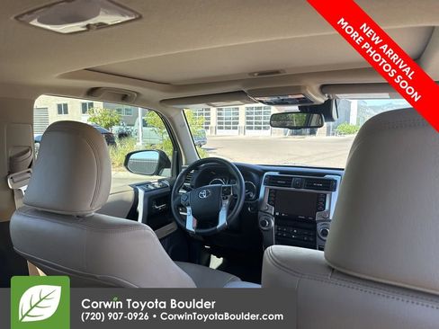 Used 2022 Toyota 4Runner Limited AWD/4WD image 11