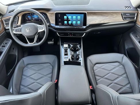 New 2026 Volkswagen Atlas SE image 12