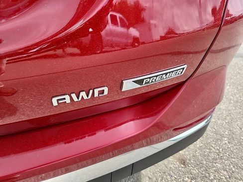 Used 2018 Chevrolet Equinox Premier AWD/4WD image 43