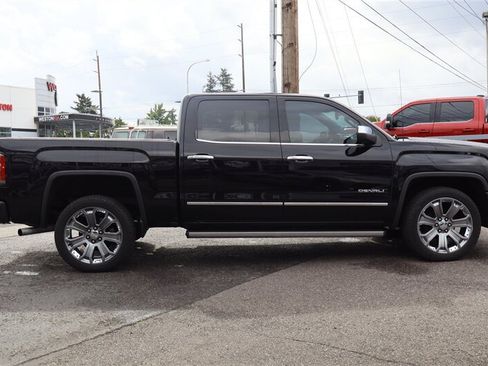 Used 2017 GMC Sierra 1500 Denali w/ Denali Ultimate Package AWD/4WD image 6