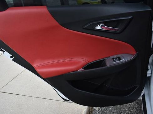 Used 2018 Chevrolet Malibu LT image 34