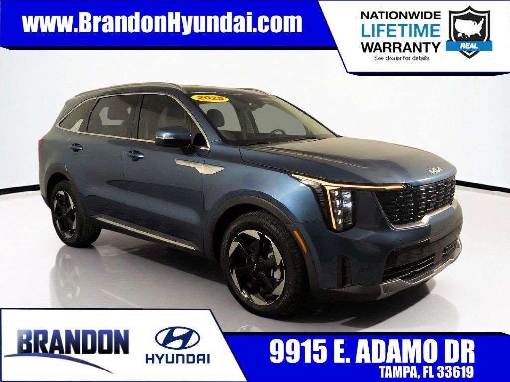 Used 2025 Kia Sorento EX AWD/4WD image 1