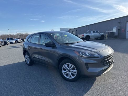 Used 2022 Ford Escape S image 1