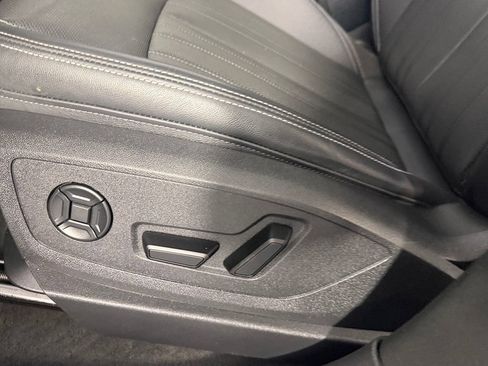 Used 2024 Audi Q8 e-tron Premium Plus w/ Premium Plus Package AWD/4WD image 23