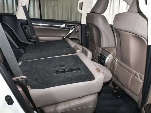 Used 2023 Lexus GX 460 Premium image 61