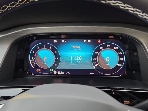 New 2026 Volkswagen Atlas Cross Sport SE image 17