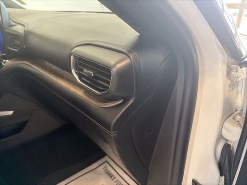 Used 2022 Ford Explorer Platinum w/ Technology Package AWD/4WD image 45