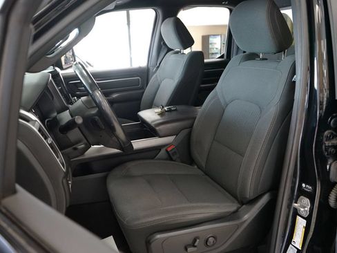 Used 2022 RAM 1500 Big Horn AWD/4WD image 2