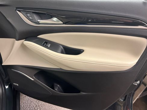 Used 2021 Buick Enclave Essence w/ Sound and Sites Package image 19