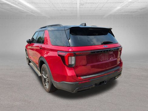 Used 2025 Ford Explorer ST-Line w/ Premium Package AWD/4WD image 7