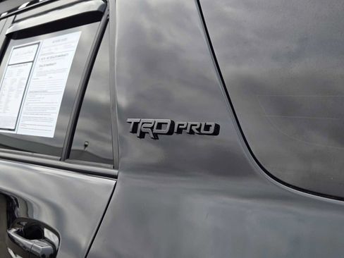 Used 2018 Toyota 4Runner TRD Pro AWD/4WD image 17