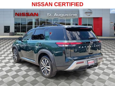 Certified 2022 Nissan Pathfinder Platinum w/ Cargo Package AWD/4WD image 4