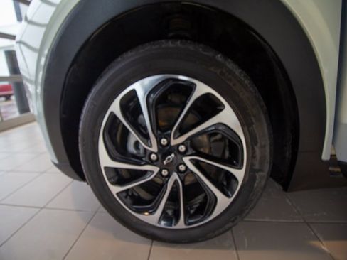 Used 2023 Chevrolet Bolt EUV Premier w/ Sun & Sound Package image 25