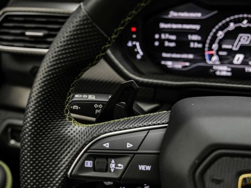 Used 2022 Lamborghini Urus AWD/4WD image 51