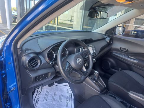 Used 2023 Nissan Kicks S FWD image 3