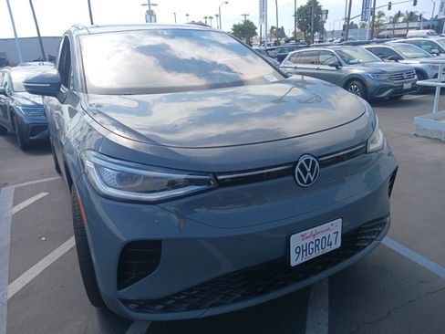 Used 2023 Volkswagen ID.4 Pro S AWD/4WD image 2