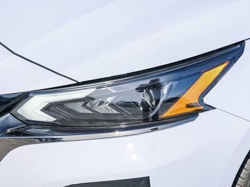 New 2024 Nissan Altima 2.5 SR w/ SR Premium Package FWD image 8