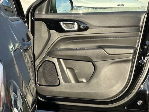 New 2026 Jeep Compass Limited image 14