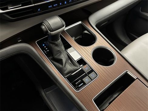 Used 2021 Toyota Sienna XLE image 20