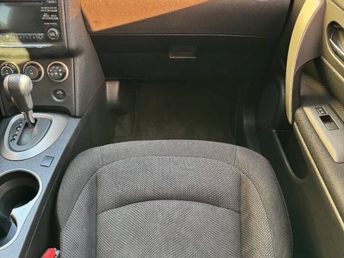 Used 2015 Nissan Rogue S w/ Convenience Package FWD image 12
