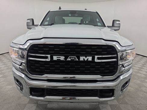 Used 2024 RAM 2500 Big Horn AWD/4WD image 2