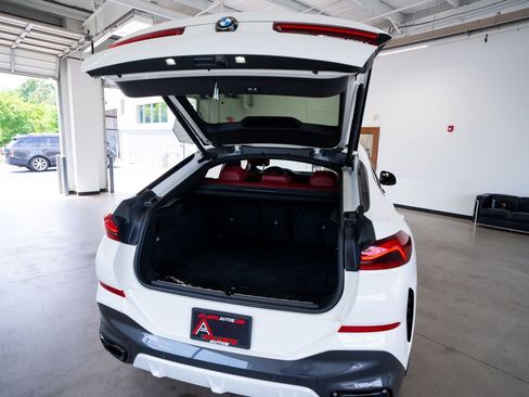Used 2022 BMW X6 xDrive40i w/ M Sport Package AWD/4WD image 52