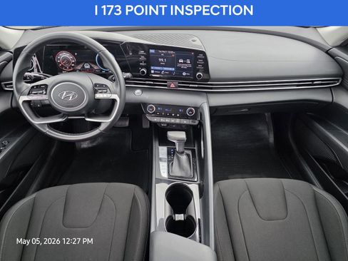 Used 2022 Hyundai Elantra SEL w/ Convenience Package FWD image 10