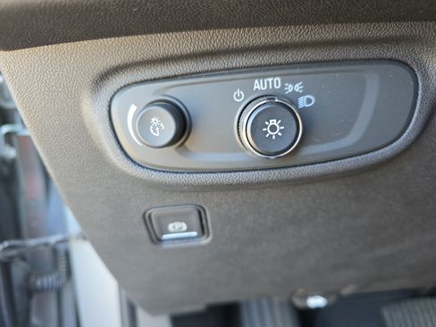 Used 2023 GMC Terrain SLE w/ Driver Convenience Package AWD/4WD image 23