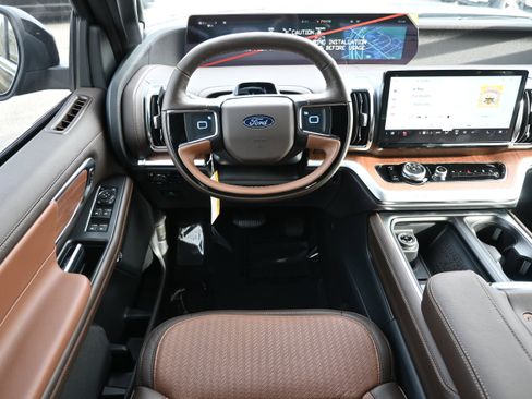 New 2025 Ford Expedition King Ranch image 23
