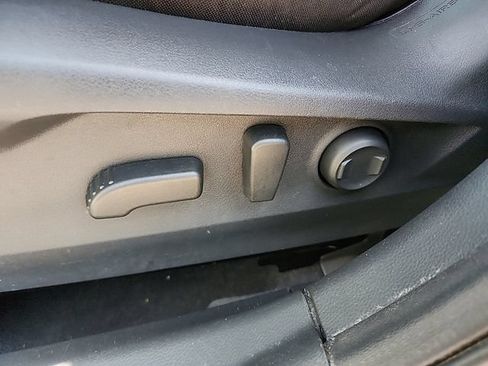 Certified 2025 Subaru Outback Premium AWD/4WD image 15