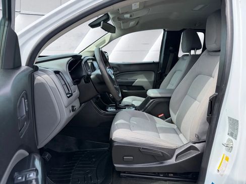 Used 2018 GMC Canyon W/T w/ Convenience Package image 9