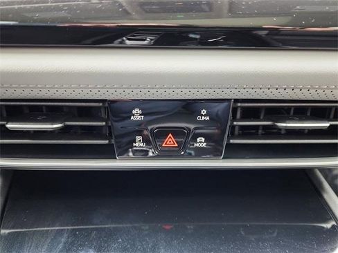 New 2026 Volkswagen Atlas Peak Edition image 24