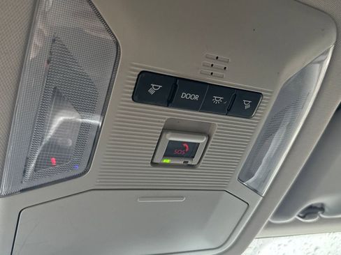 Used 2020 Toyota RAV4 LE image 26