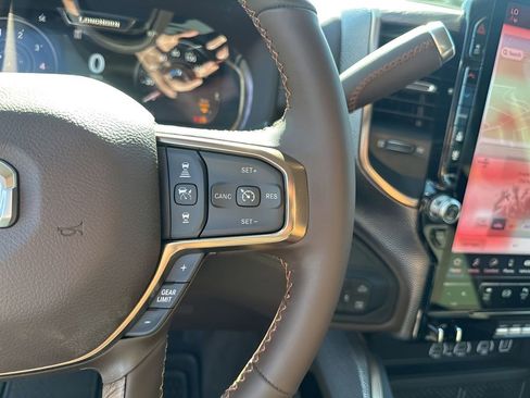 New 2026 RAM 2500 Limited AWD/4WD image 32